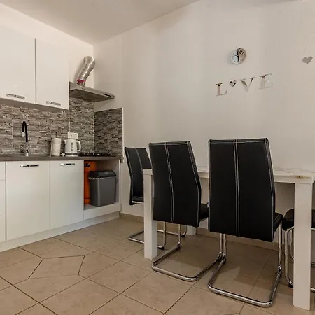 Agape Apartment *