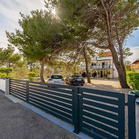 Agape Apartmán Vir
