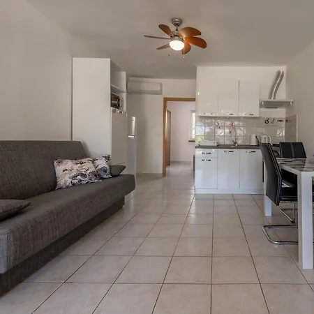 Apartment Agape Vir