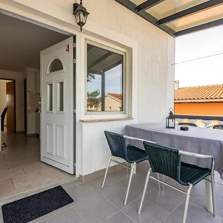 Agape Apartmán Vir