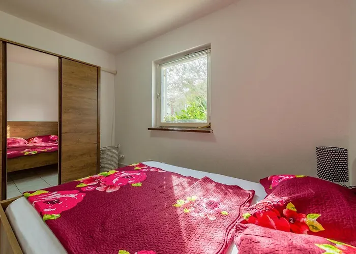 Agape Apartment Vir